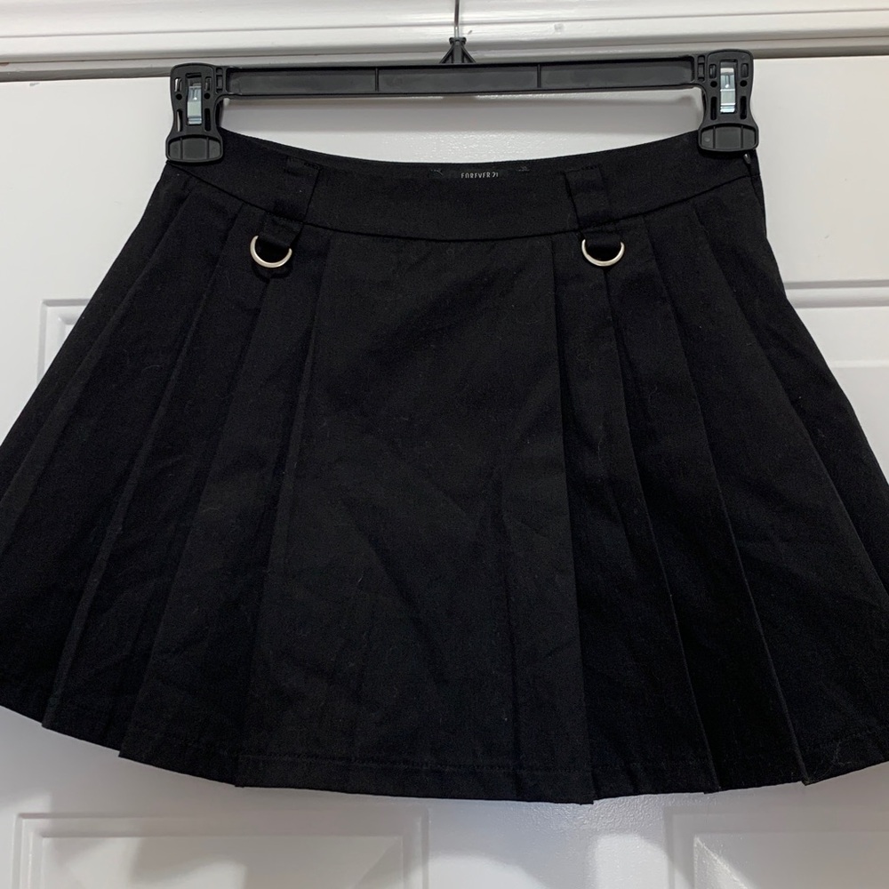 3/$15 NWT Forever 21 Black Pleated Cotton Blend Mini Skirt Size Small